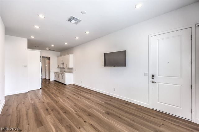 5242 Fisher Falls Court, Las Vegas, NV 89149