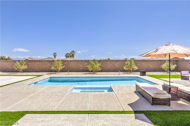 5242 Fisher Falls Court, Las Vegas, NV 89149