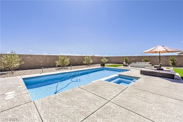 5242 Fisher Falls Court, Las Vegas, NV 89149