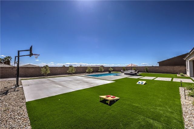 5242 Fisher Falls Court, Las Vegas, NV 89149