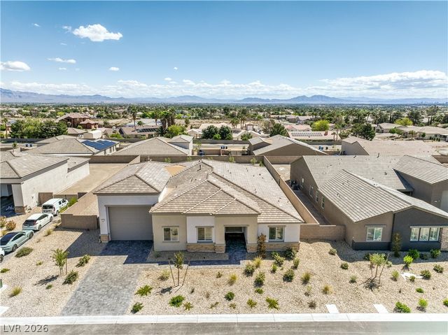5242 Fisher Falls Court, Las Vegas, NV 89149