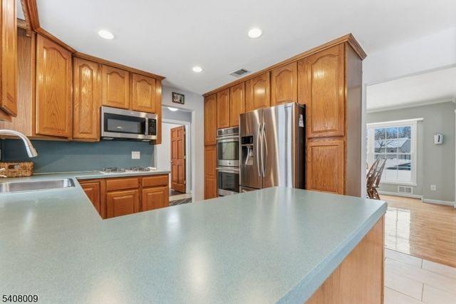 105 Stephen Way, Hillsborough Twp., NJ 08844