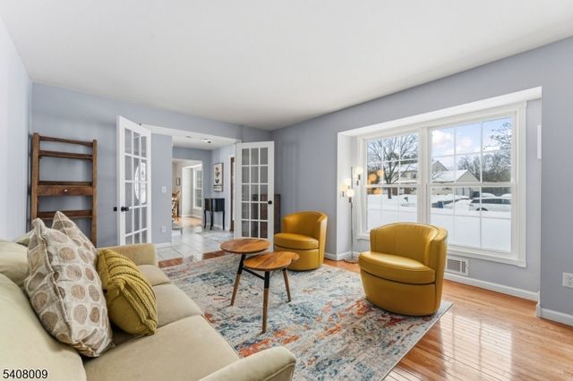 105 Stephen Way, Hillsborough Twp., NJ 08844