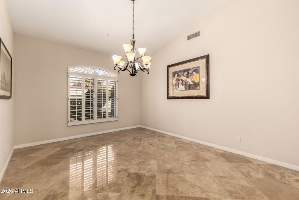 Image 6 of property listing at 8671 E ASTER Drive, Scottsdale, AZ 85260