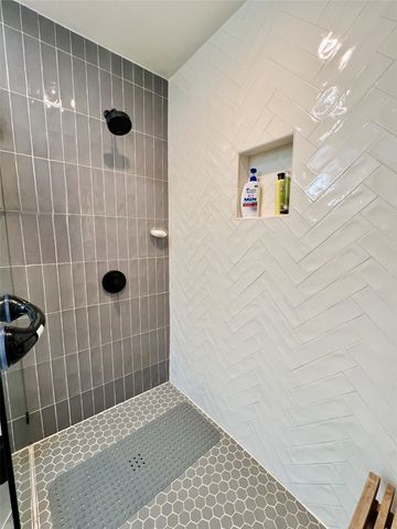 310 W 15th Street, Irving, TX 75060