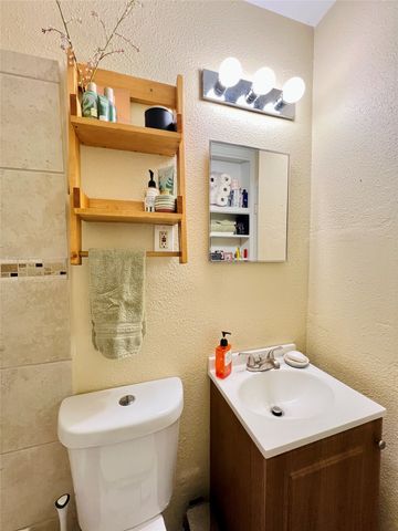 310 W 15th Street, Irving, TX 75060