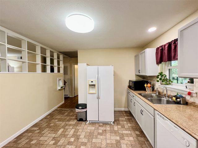 310 W 15th Street, Irving, TX 75060