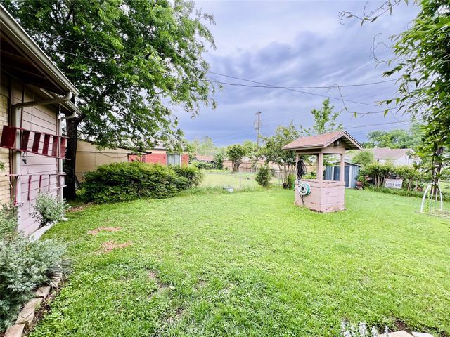 310 W 15th Street, Irving, TX 75060