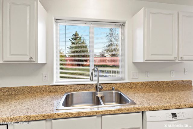 2101 Revere Circle, Anchorage, AK 99515