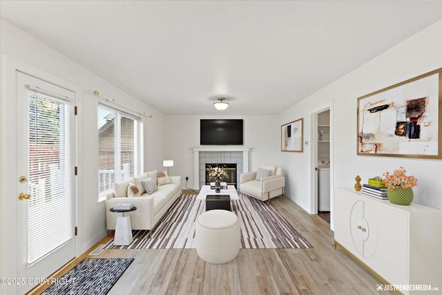 2101 Revere Circle, Anchorage, AK 99515