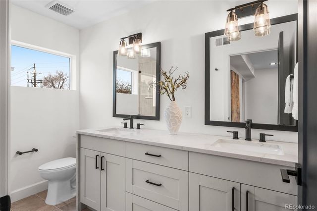 535 Josephine Street, Denver, CO 80206
