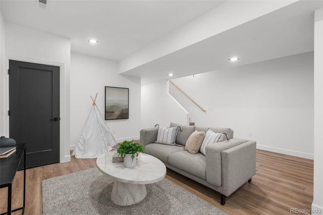 535 Josephine Street, Denver, CO 80206