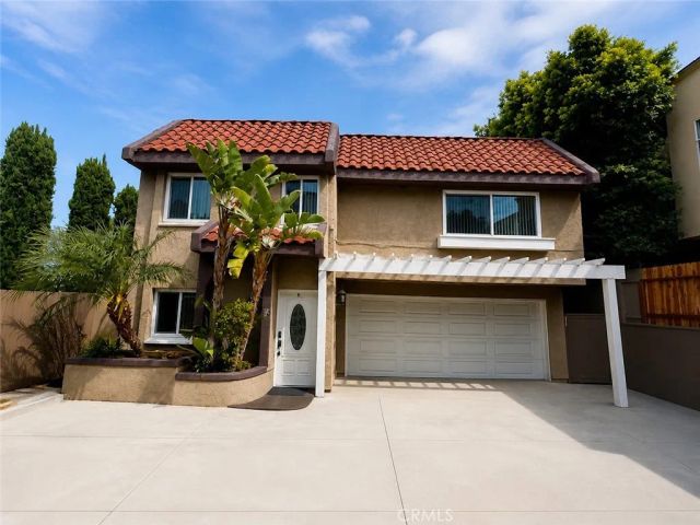 2558 ORANGE Avenue C, Costa Mesa, CA 92627