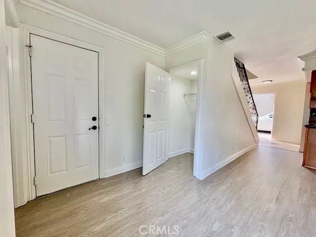 2558 ORANGE Avenue C, Costa Mesa, CA 92627