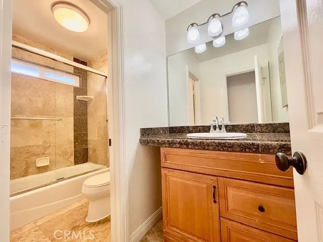 2558 ORANGE Avenue C, Costa Mesa, CA 92627