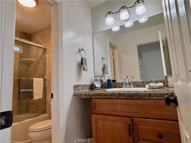 2558 ORANGE Avenue C, Costa Mesa, CA 92627