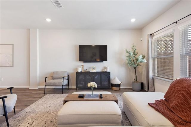 4397 Treadle SW Road, Mableton, GA 30126