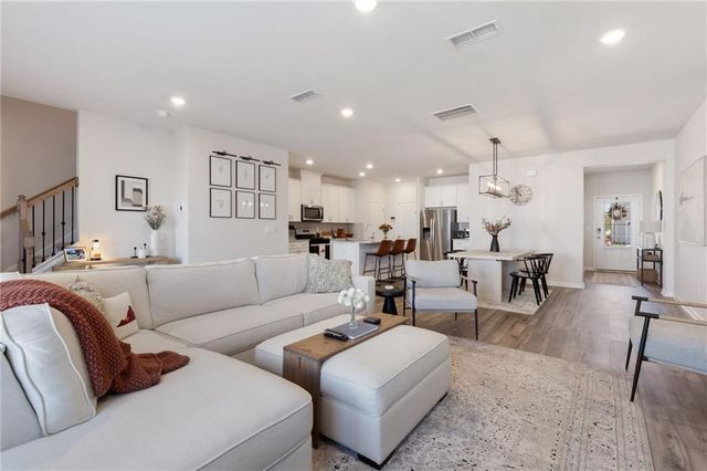 4397 Treadle SW Road, Mableton, GA 30126