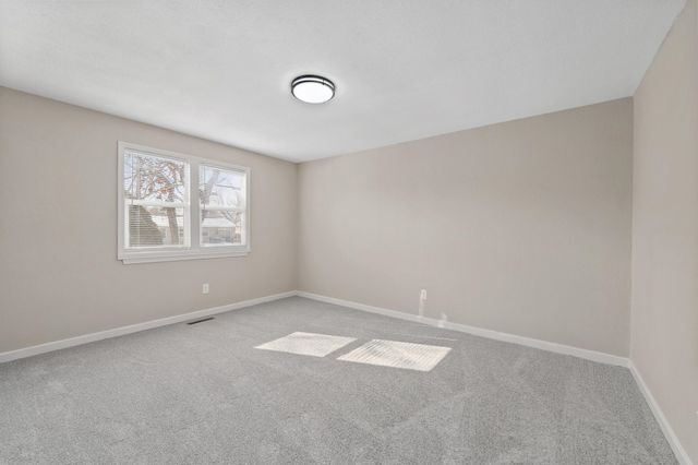 2515 W Sunnybrook St, Wichita, KS 67217