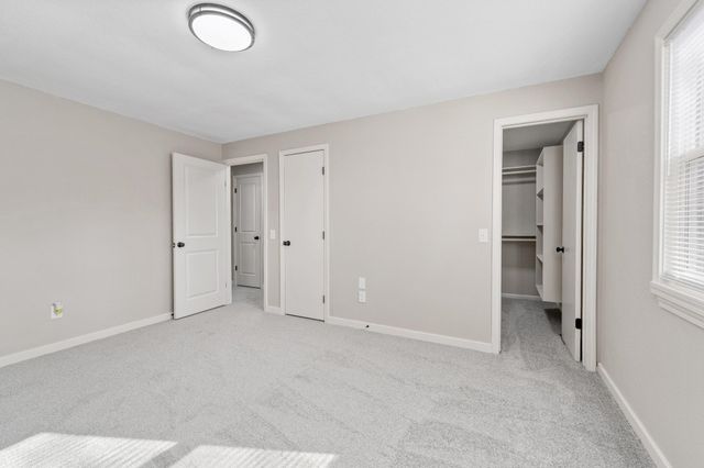 2515 W Sunnybrook St, Wichita, KS 67217