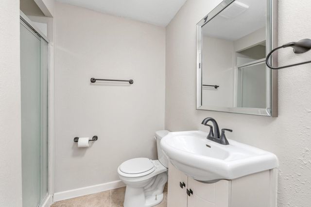 2515 W Sunnybrook St, Wichita, KS 67217