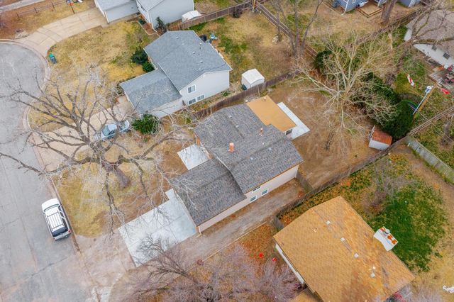 2515 W Sunnybrook St, Wichita, KS 67217