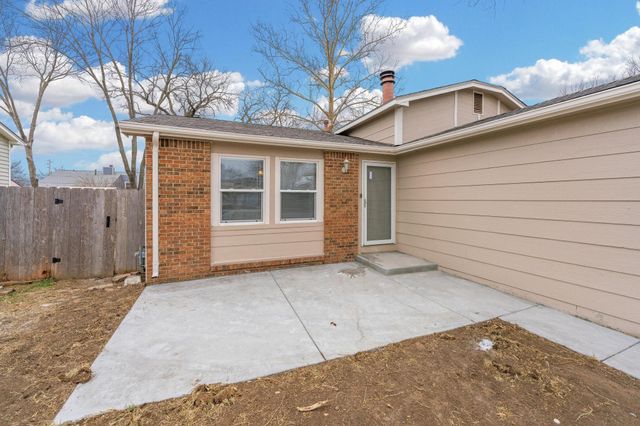 2515 W Sunnybrook St, Wichita, KS 67217