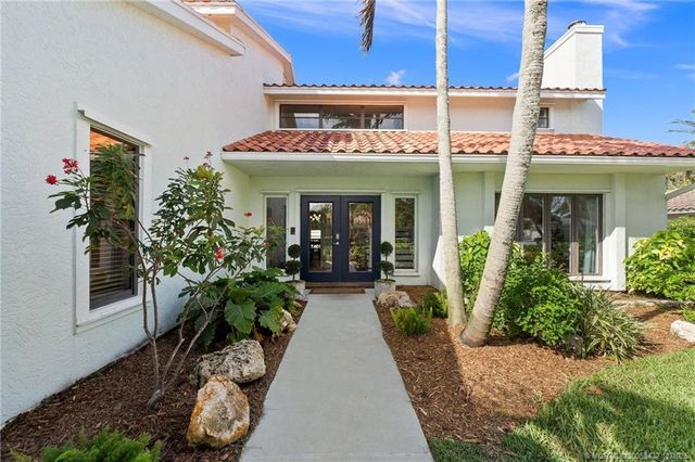 4304 SE Fairway E, Stuart, FL 34997