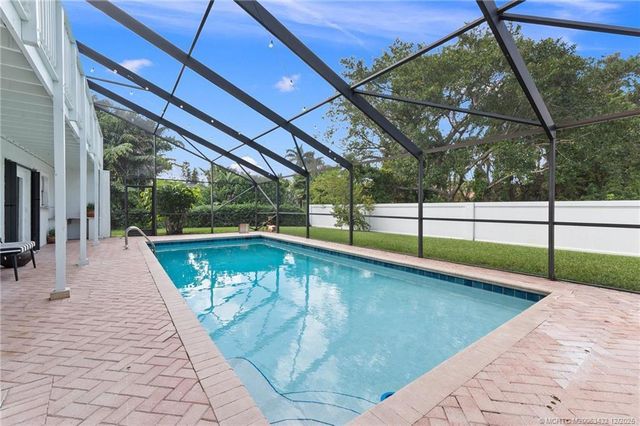 4304 SE Fairway E, Stuart, FL 34997