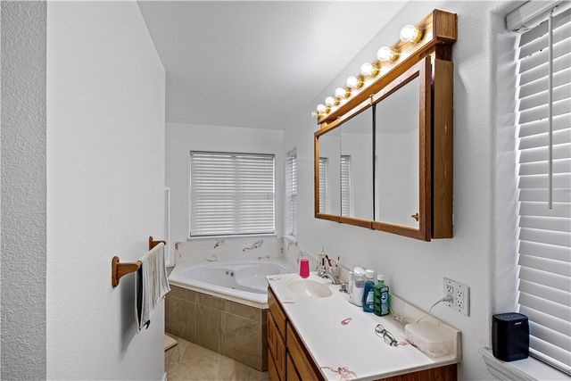 126 RIVERPOINT Road, Clarksville, AR 72830