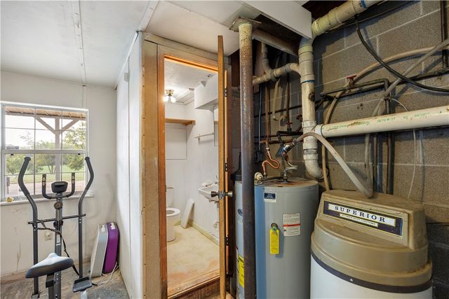 126 RIVERPOINT Road, Clarksville, AR 72830