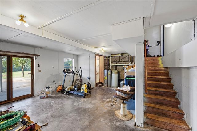 126 RIVERPOINT Road, Clarksville, AR 72830