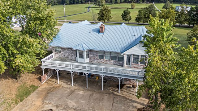 126 RIVERPOINT Road, Clarksville, AR 72830