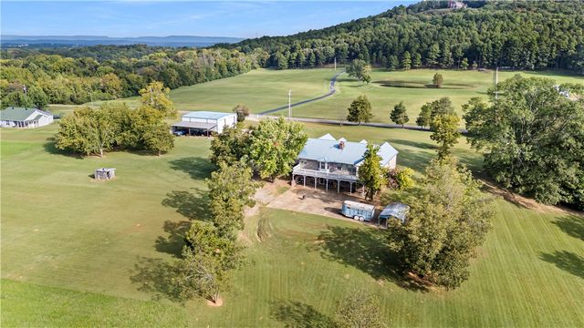 126 RIVERPOINT Road, Clarksville, AR 72830