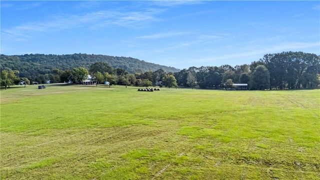 126 RIVERPOINT Road, Clarksville, AR 72830