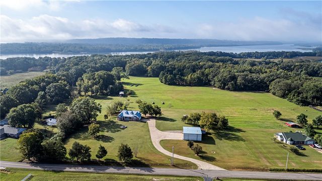 126 RIVERPOINT Road, Clarksville, AR 72830