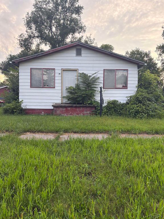 545 S 10th Street, Saginaw, MI 48601