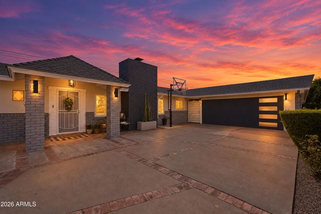 13419 N CANTERBURY Drive, Phoenix, AZ 85023