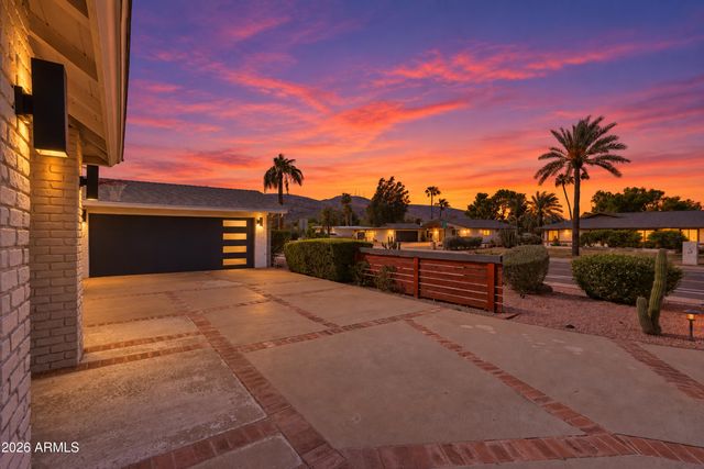 13419 N CANTERBURY Drive, Phoenix, AZ 85023