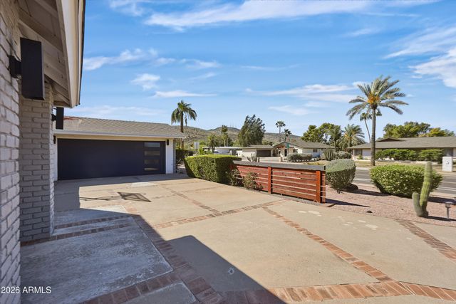 13419 N CANTERBURY Drive, Phoenix, AZ 85023