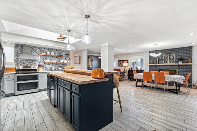 13419 N CANTERBURY Drive, Phoenix, AZ 85023