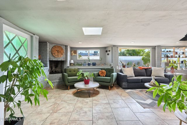 13419 N CANTERBURY Drive, Phoenix, AZ 85023