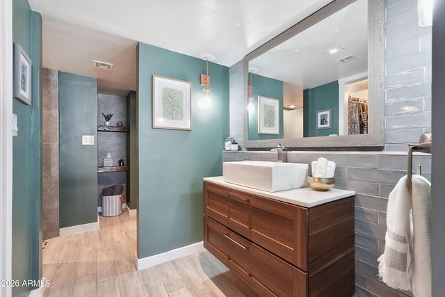 13419 N CANTERBURY Drive, Phoenix, AZ 85023