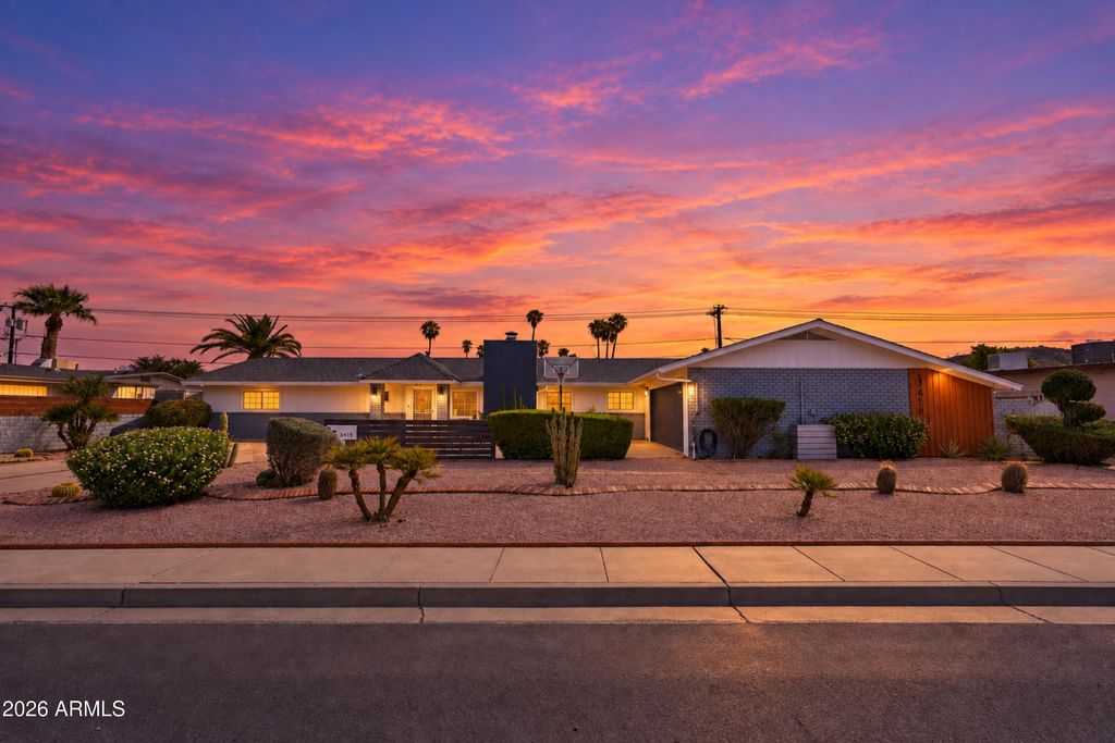 13419 N CANTERBURY Drive, Phoenix, AZ 85023