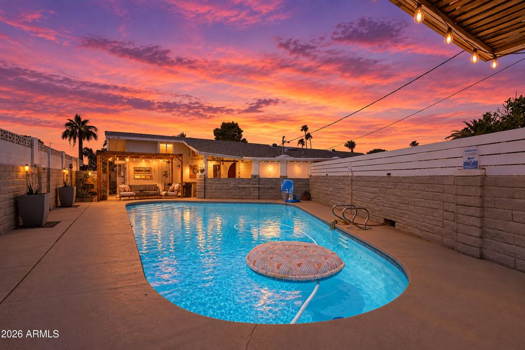 13419 N CANTERBURY Drive, Phoenix, AZ 85023 — photo 3