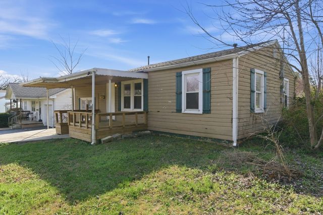 1508 E Livingston Street, Springfield, MO 65803
