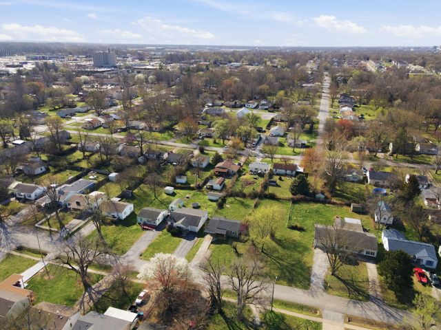 1508 E Livingston Street, Springfield, MO 65803