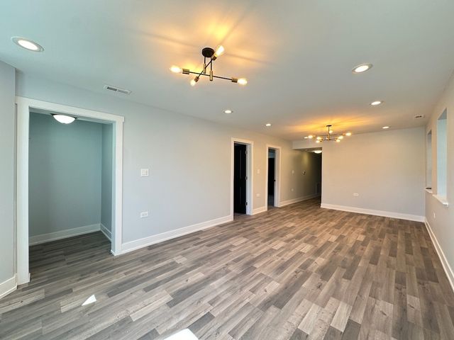 4148 W Cermak Road GARDEN, Chicago, IL 60623