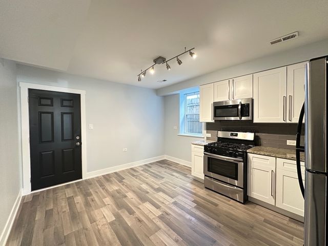 4148 W Cermak Road GARDEN, Chicago, IL 60623