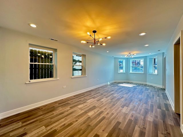 4148 W Cermak Road GARDEN, Chicago, IL 60623